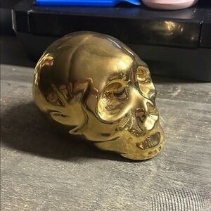 Three Hands Ceramic Goldtoned Skull Bank‎